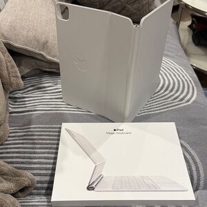 Apple Ipad Magic Keyboard for Ipad Air 11inch